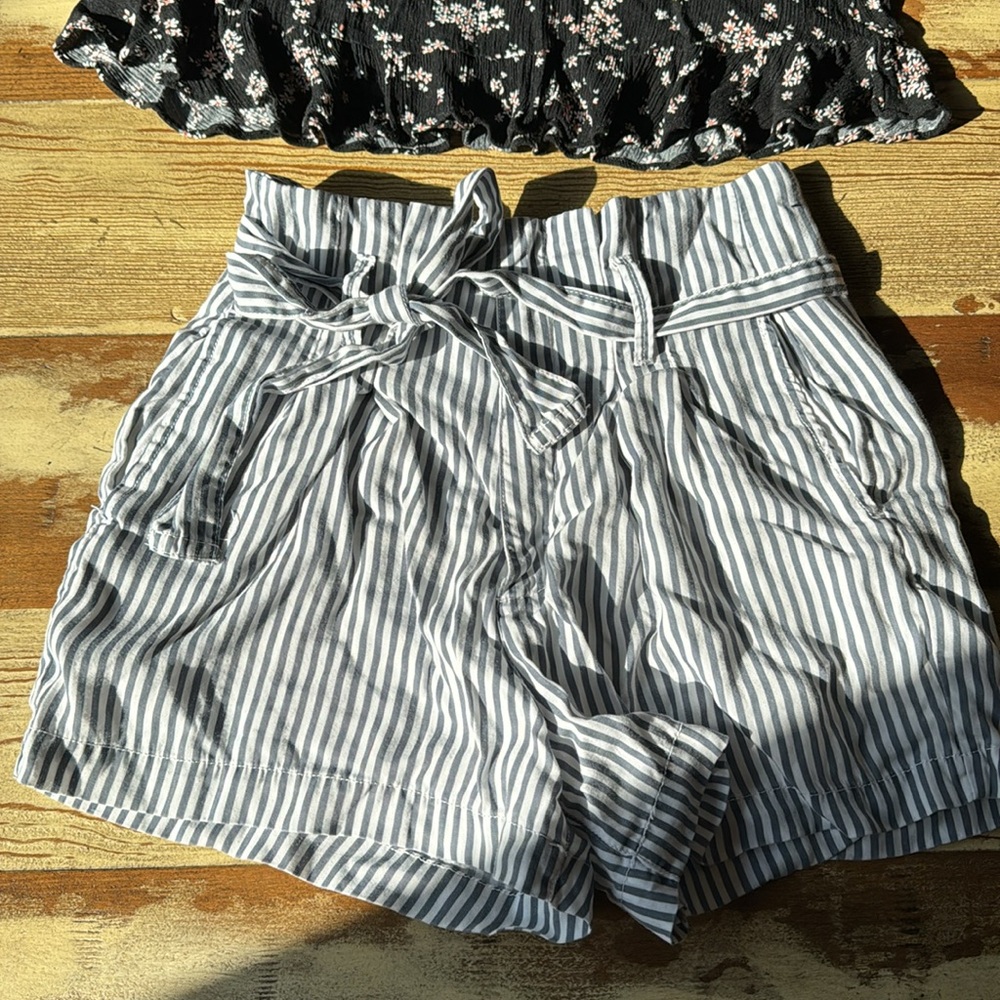Abercrombie & Fitch Skirt and Shorts - Picture 5 of 9